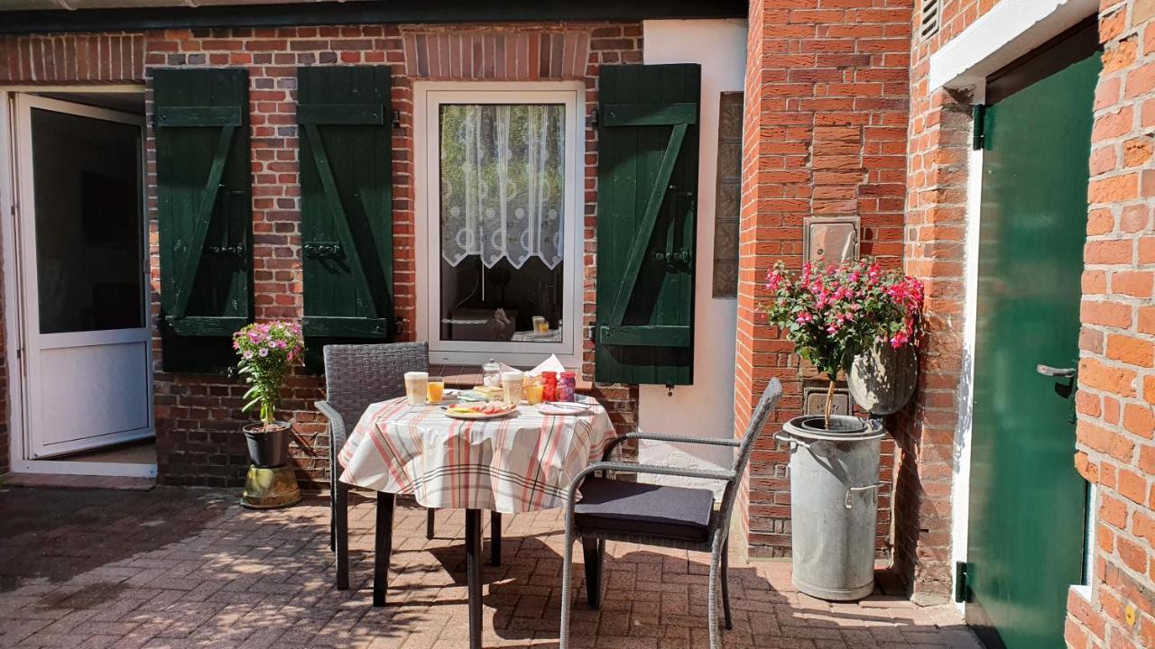 Fewo-Butze 2 Mit Terrasse Dornumersiel Exteriér fotografie