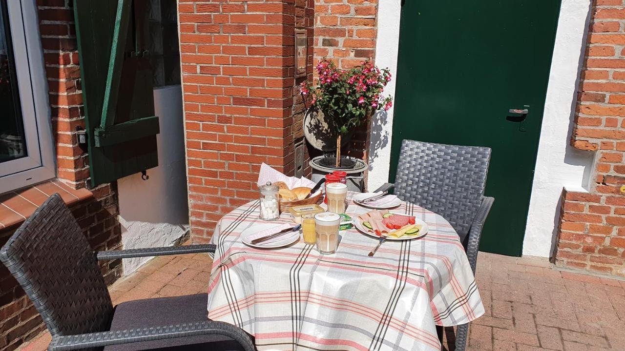 Fewo-Butze 2 Mit Terrasse Dornumersiel Exteriér fotografie